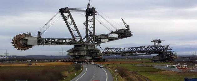 О гигантских машинах: самый большой экскаватор в мире
