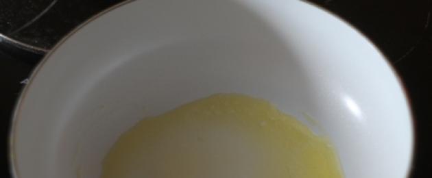 Jak zrobić grzanki czosnkowe: aromatyczne i chrupiące.  Pyszne przepisy na grzanki z czosnkiem Grzanki z czosnkiem w oleju słonecznikowym
