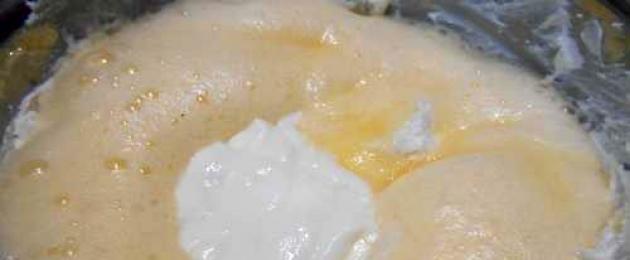 Πάσχα με αμύγδαλα και καραμέλα πορτοκαλιού.  Πασχαλινό τυρί κότατζ με αμύγδαλα Βίντεο για το πώς να ετοιμάσετε κρεμώδες Πάσχα με χτυπημένα ασπράδια από τη Yulia Vysotskaya