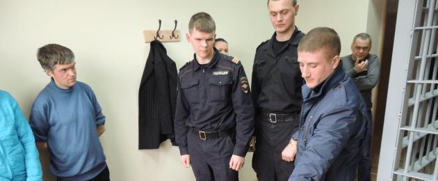 Nakon objavljivanja presude, saučesnik u ubistvu Bolshakova izazvao je skandal.  U Vladimiru se sudi bandi pljačkaša i ubica zbog napada na vikendice. Bos kriminala Zakharov