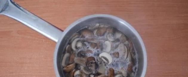 Баклажан фаршированный грибами и помидорами. Фаршированные грибами баклажаны. Баклажаны по-итальянски с помидорами, базиликом и моцареллой