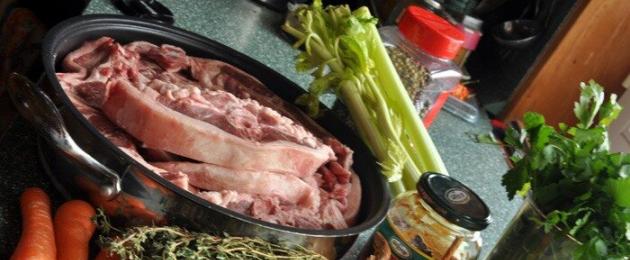 Рецепт тушеного мяса баранины. Баранина, тушёная с овощами: пошаговые рецепты с фото. Баранина, тушённая с луком: классический рецепт