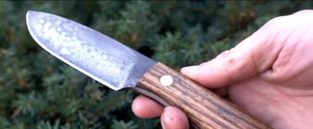 家庭でダマスカス鋼を鍛造する方法。 ダマスカス鋼の特徴と産地について。 ダマスカス鋼でナイフを作る